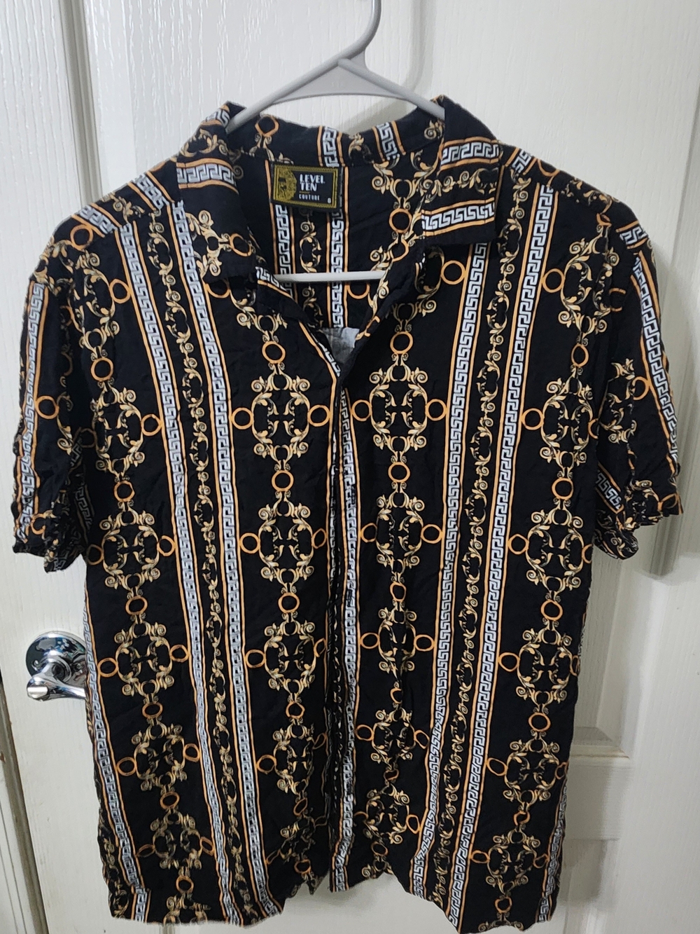 Black & Gold Chain-Print Short-Sleeve Shirt
